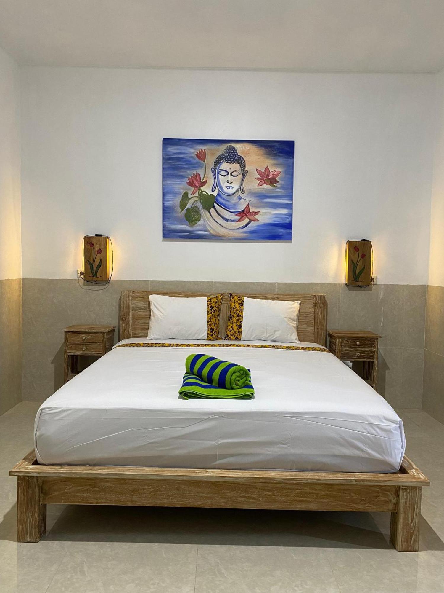 Coconut Beach Bungalows & Warung 2 アメッド エクステリア 写真